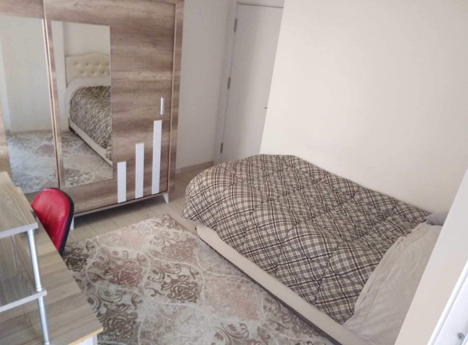 EKB'DEN SİLİFKE'NİN MERKEZİNDE ÇOK GENİŞ SATILIK DAİRE - Görsel 19