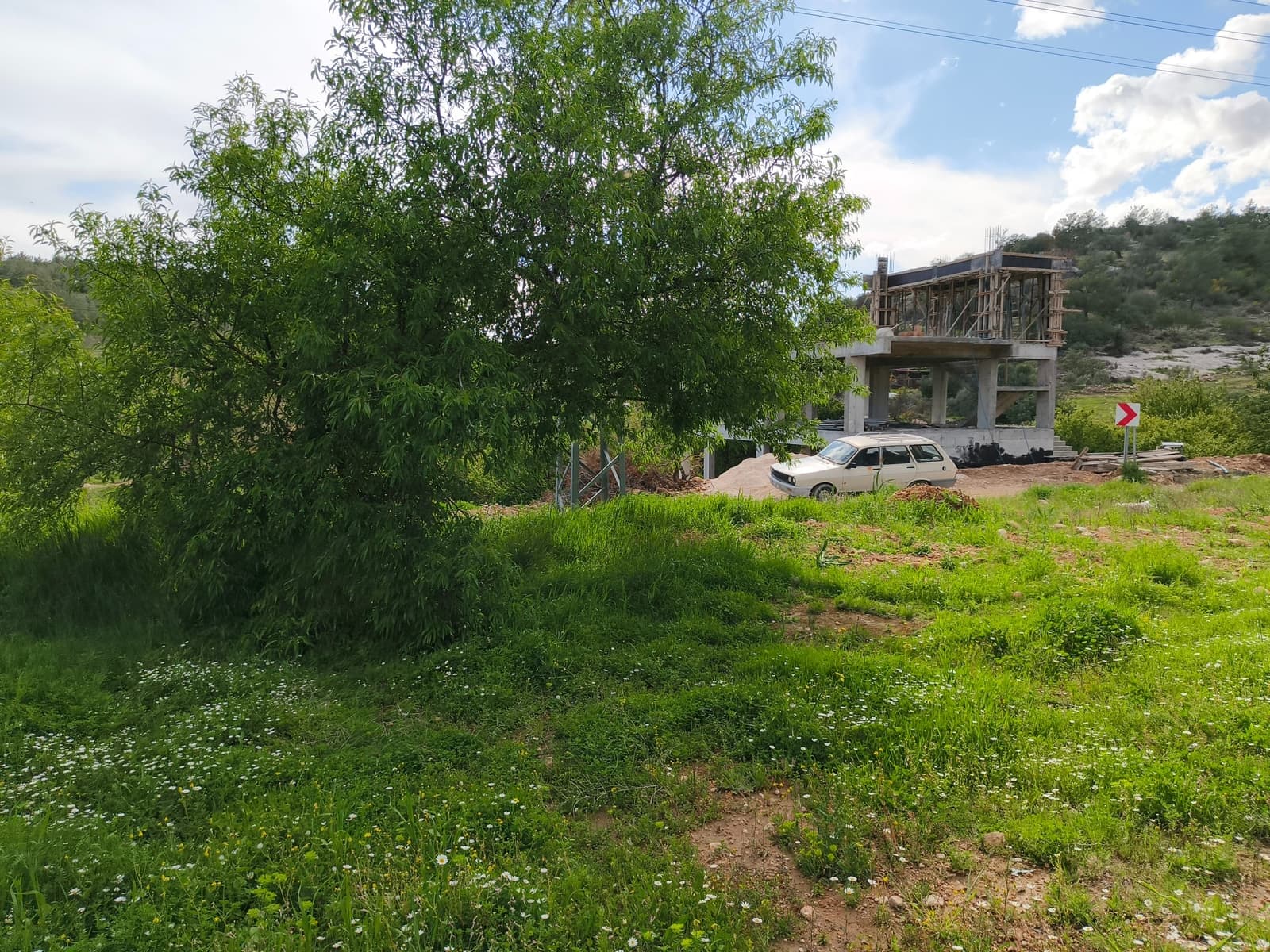 SİLİFKE'YE ÇOK YAKIN KONUMDA YOLA SIFIR SATILIK PARSEL - Görsel 5